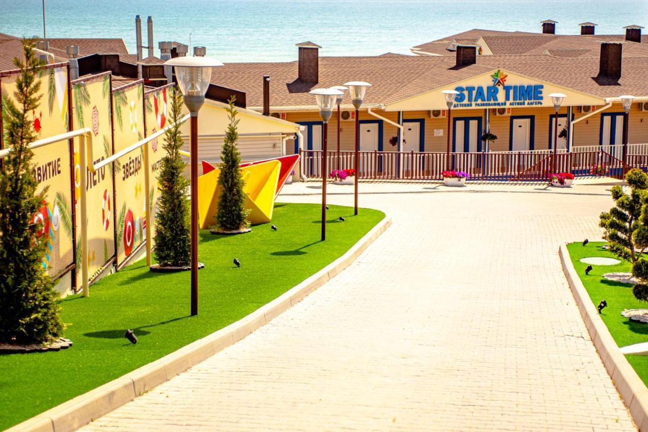 Star Time Family Hotel Resort Gribovka Exterior photo